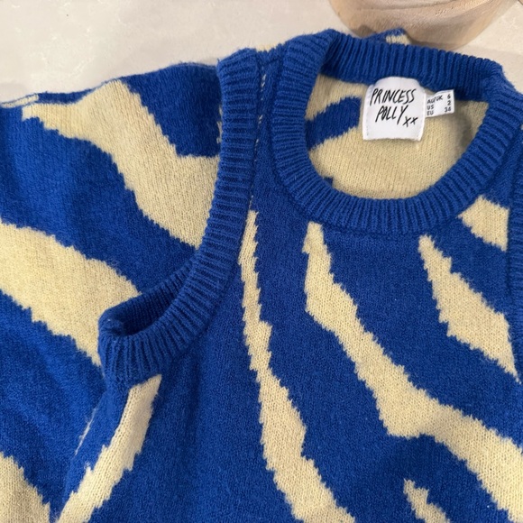 Princess Polly Blue and Cream Sleeveless Knit Dress - Picture 3 of 10